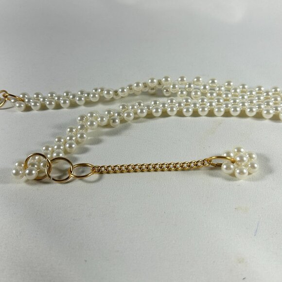 FAUX PEARL THREE STRAND BELT WITH GOLD TONE FASTENER - Picture 7 of 8